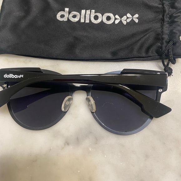 Doll boxx sunglasses - Picture 2 of 2